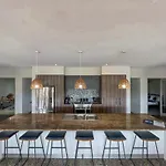 Iro Luxury Retreat