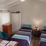 Are Tamareni 2Br Beach Cottage Or River Studio