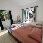 Little Motu Pool House Escape
