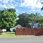 Muriavai Bungalow