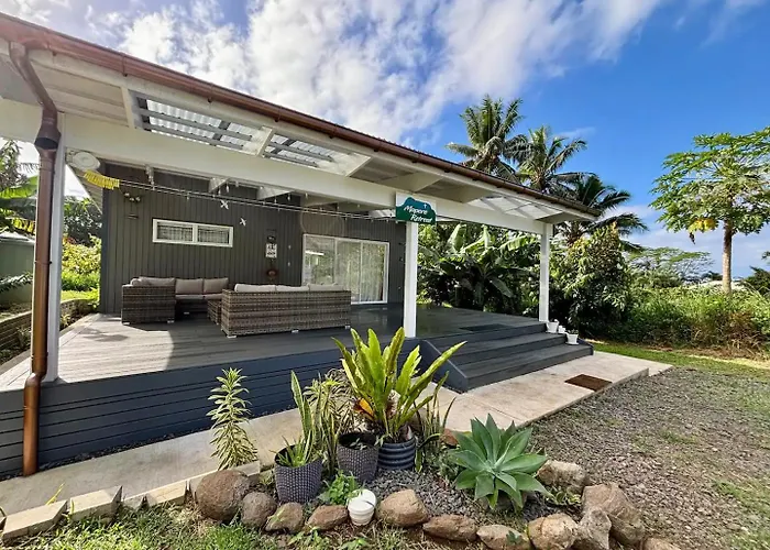 Cozy & Modern Cottage- Near Muri Beach