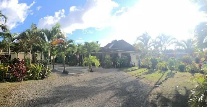 Dorothys Muri Beach Bungalows