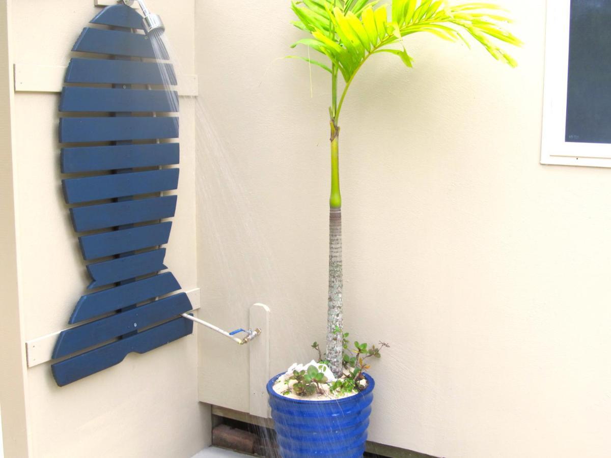 Muri Beachside With Pool Villa