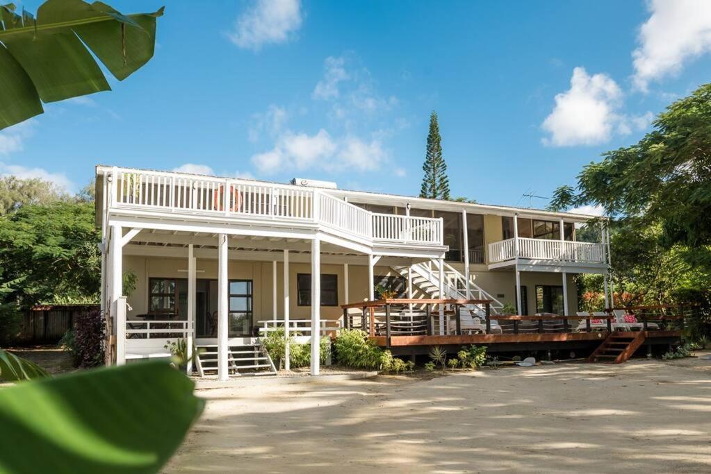B's House On Muri Lagoon