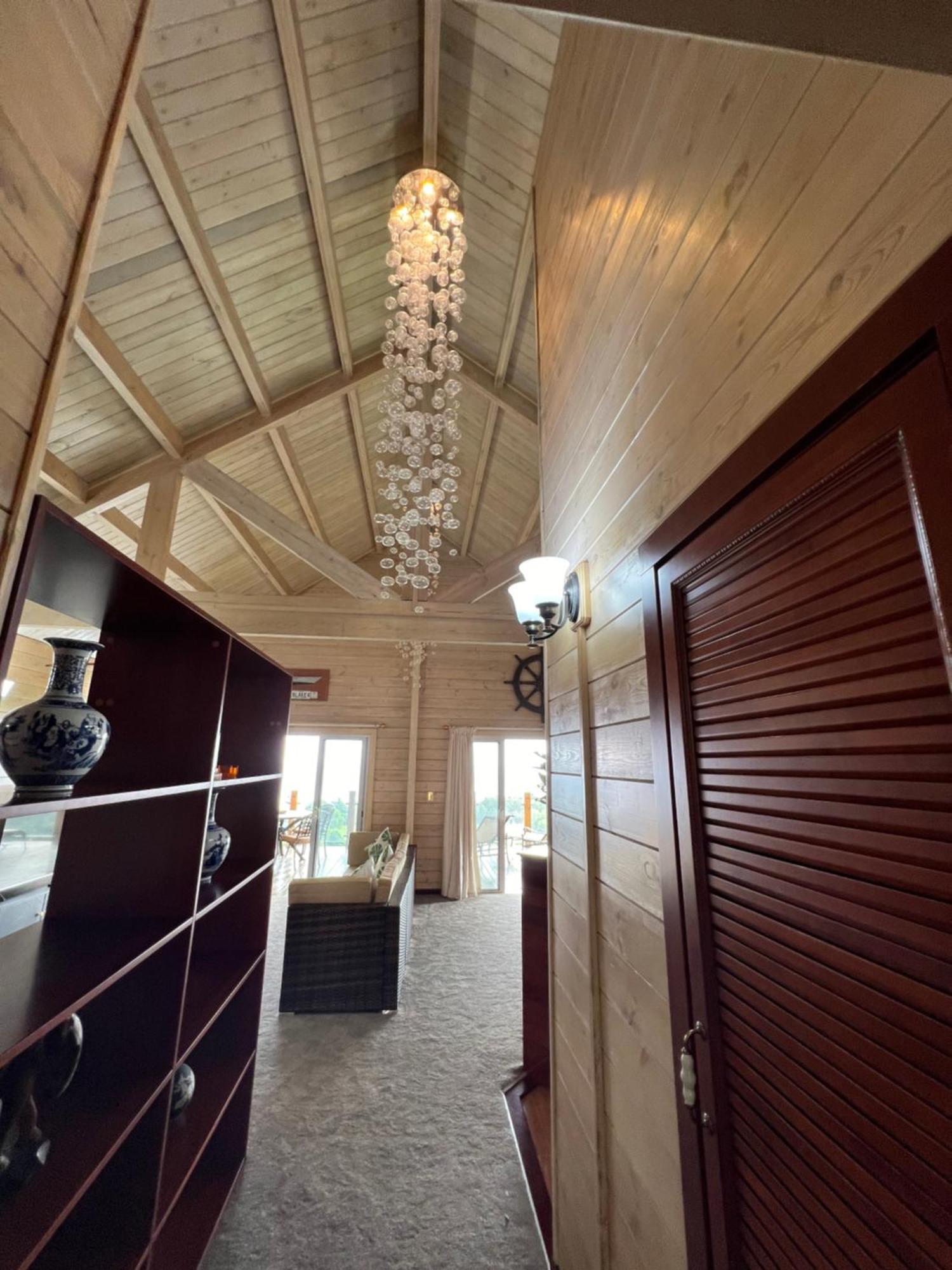 The Links Apartment *