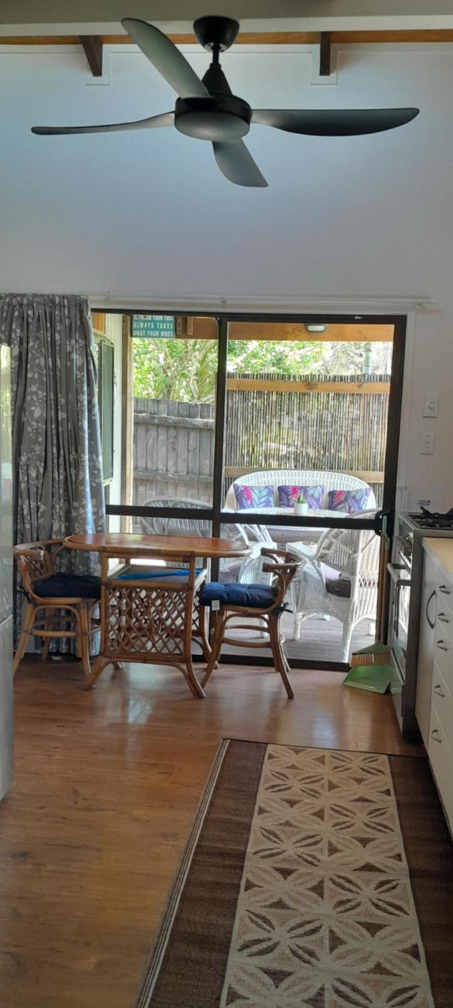 Muri Lagoon Apartment *
