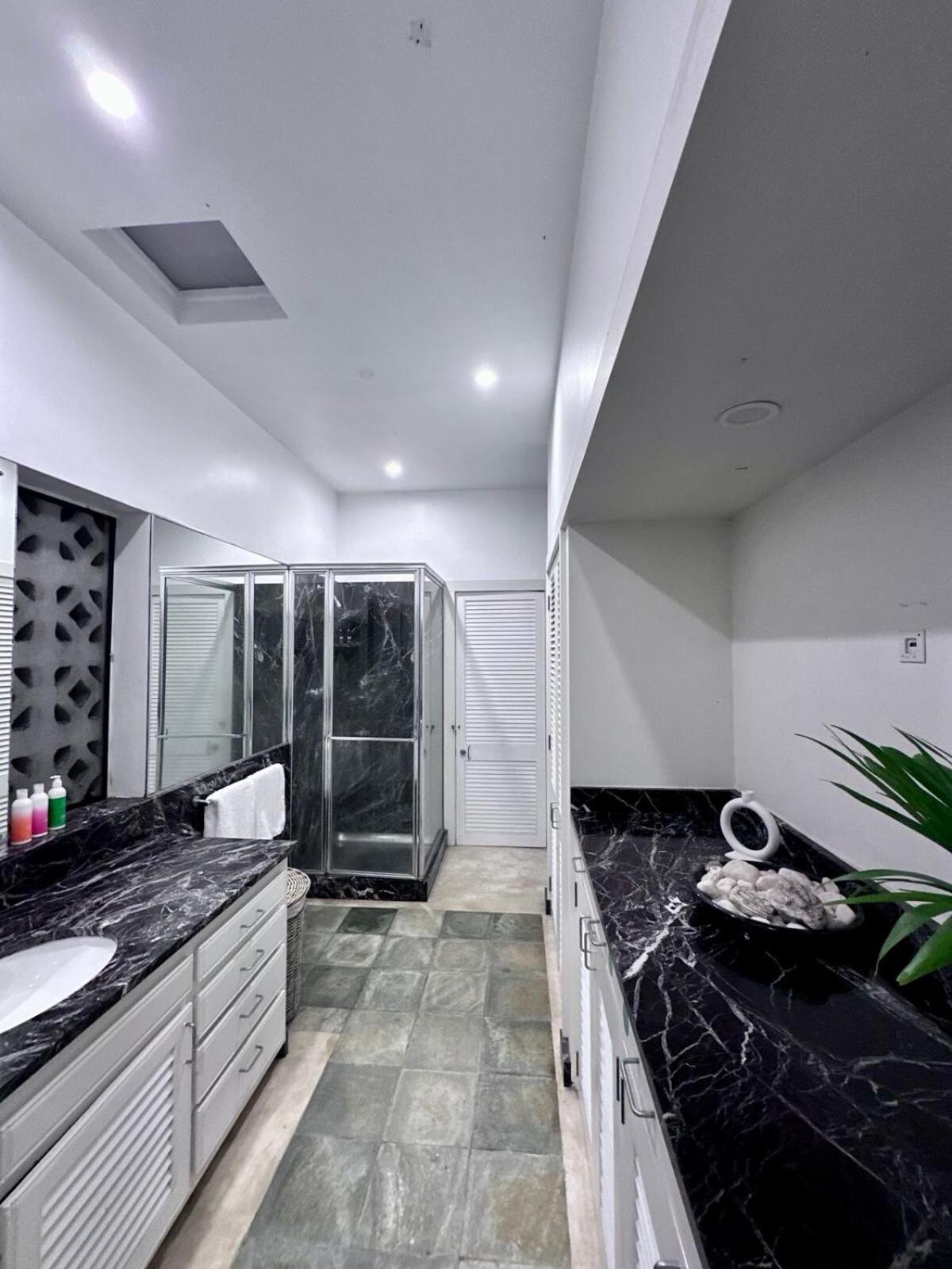 Manna - Sovereign Palms Ci *