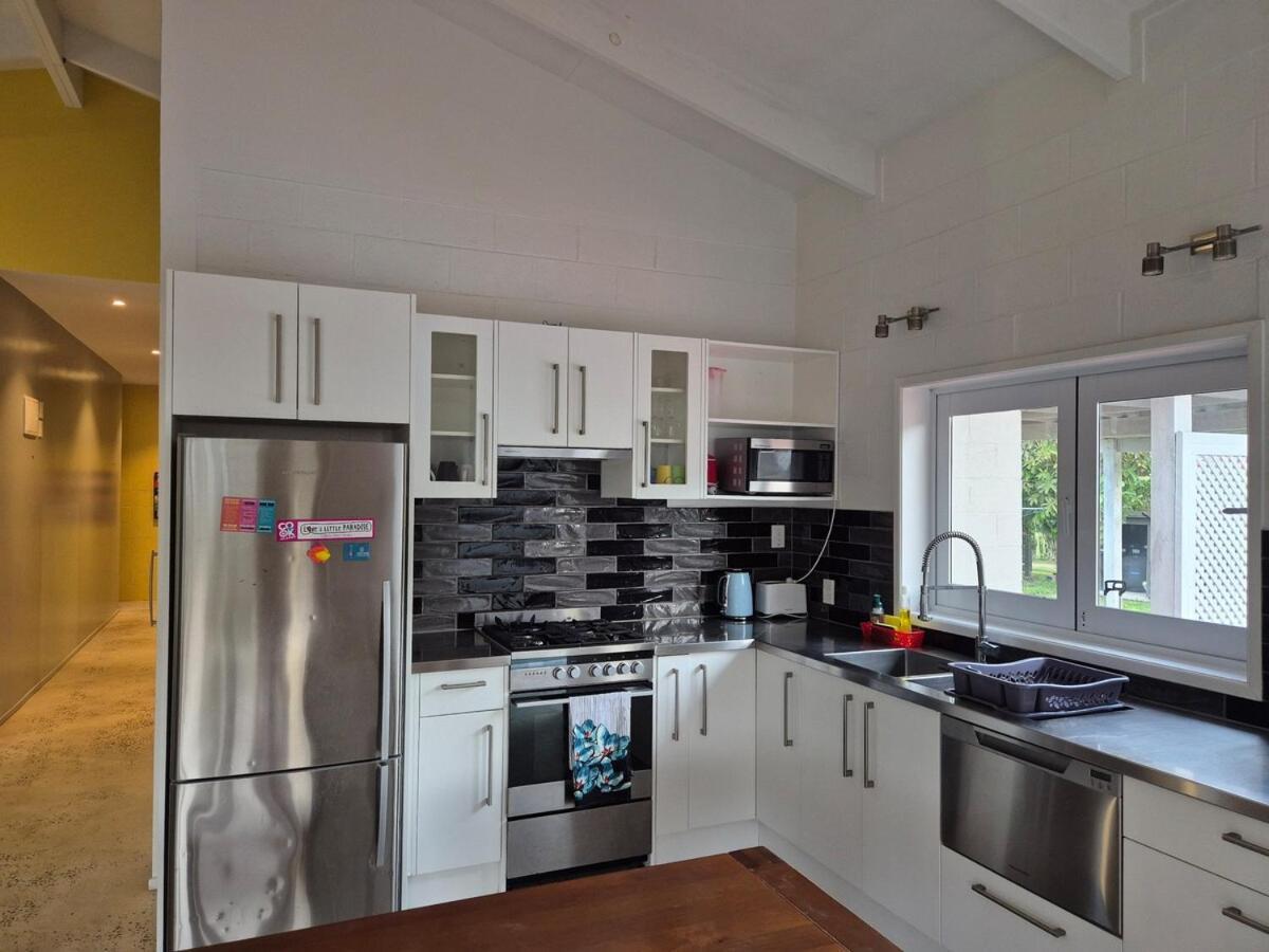 Hibiscus - Sleeps Up To 9, Free Wifi * Arorangi