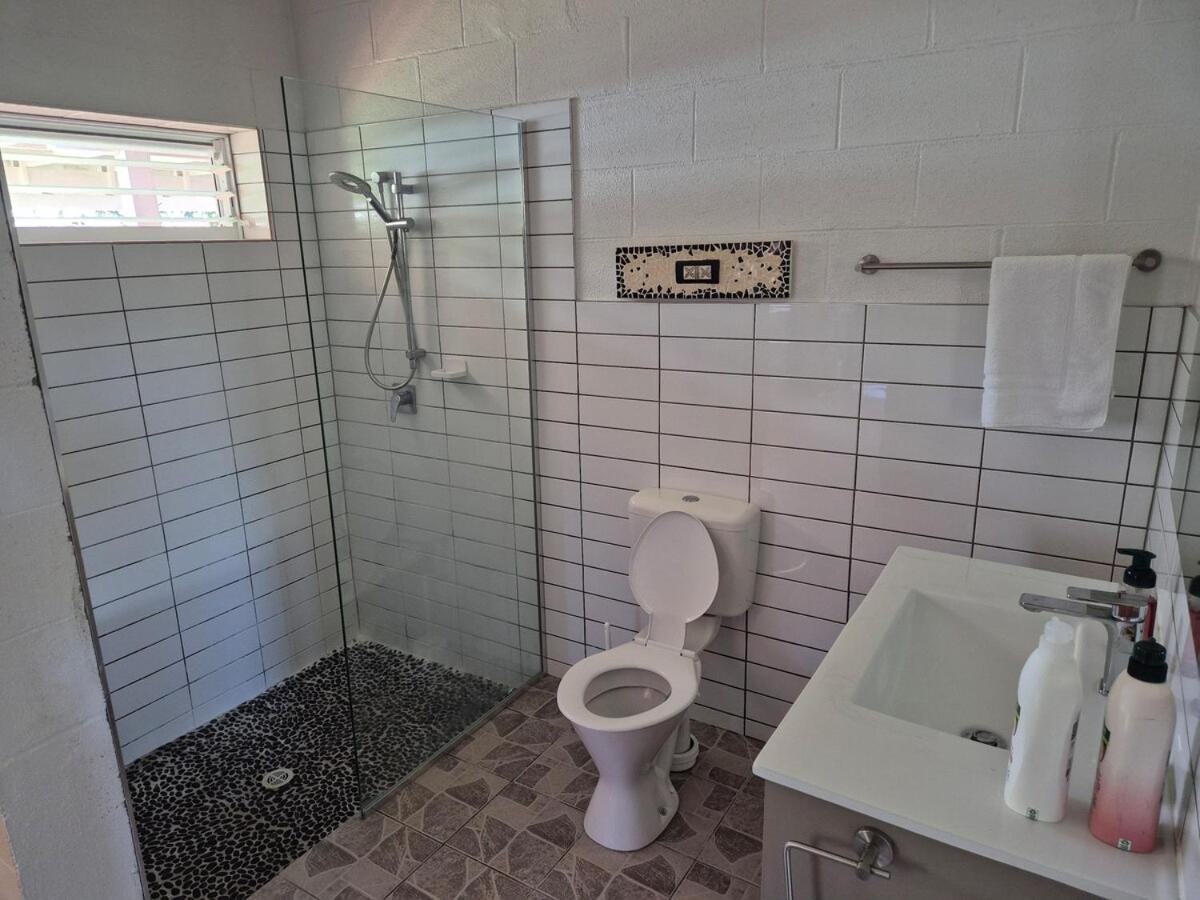 Holiday home Hibiscus - Sleeps Up To 9, Free Wifi Arorangi