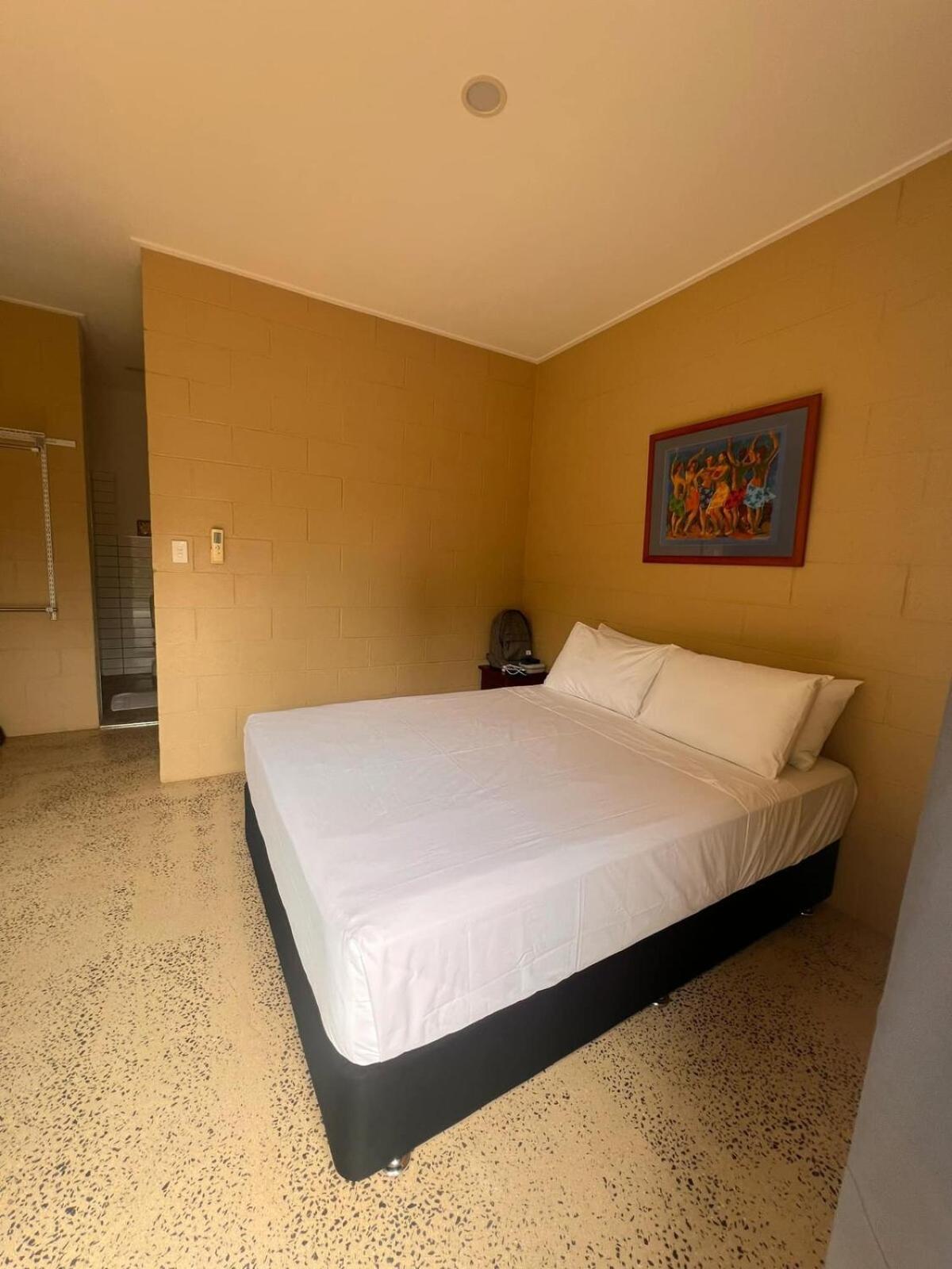 Hibiscus - Sleeps Up To 9, Free Wifi Holiday home