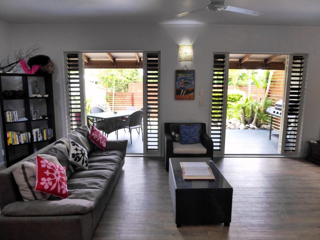 Muri Beachside With Pool Villa *