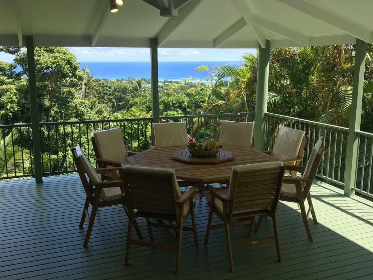 Holiday home Pacific Views, Tranquil Location, Extra Large Home, Navy House 1 Rarotonga