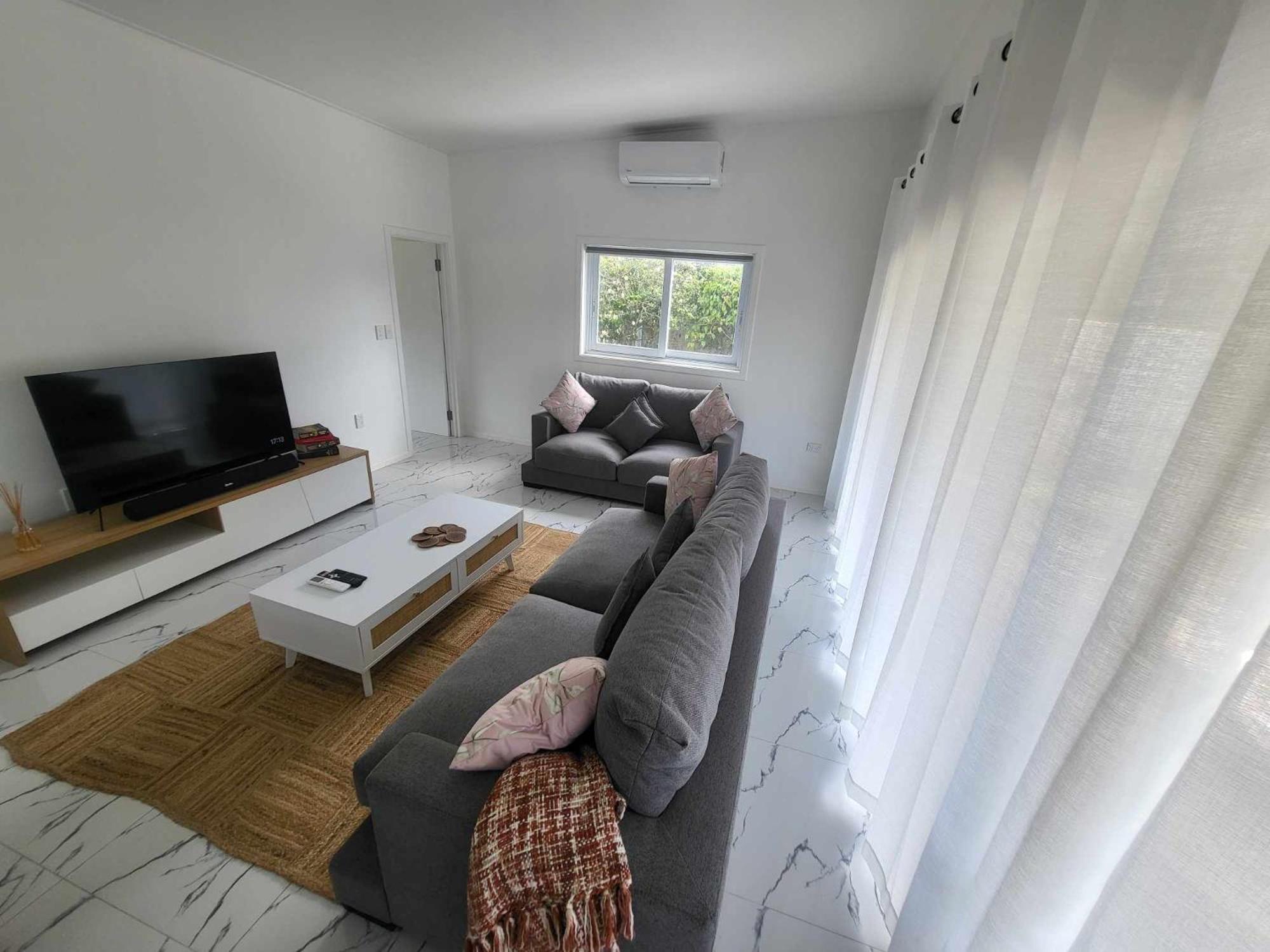 Te Aro In Muri 1 &2 *
