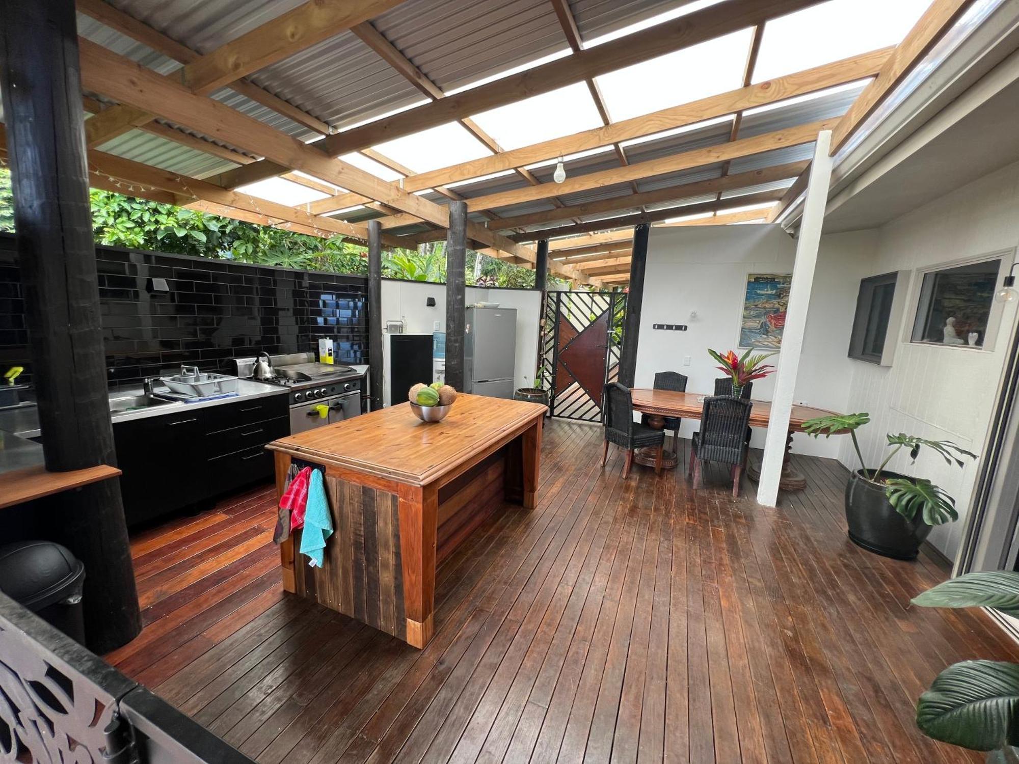 Avocado Retreat *