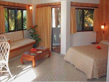 Raina Beach Hotel 3*