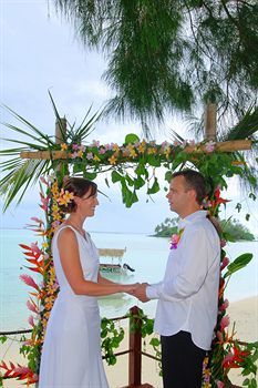 Muri Beachcomber Hotel 3*